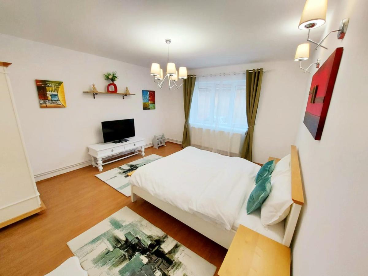 Casa Dusa - Apartament Crisstina Leilighet Braşov Eksteriør bilde